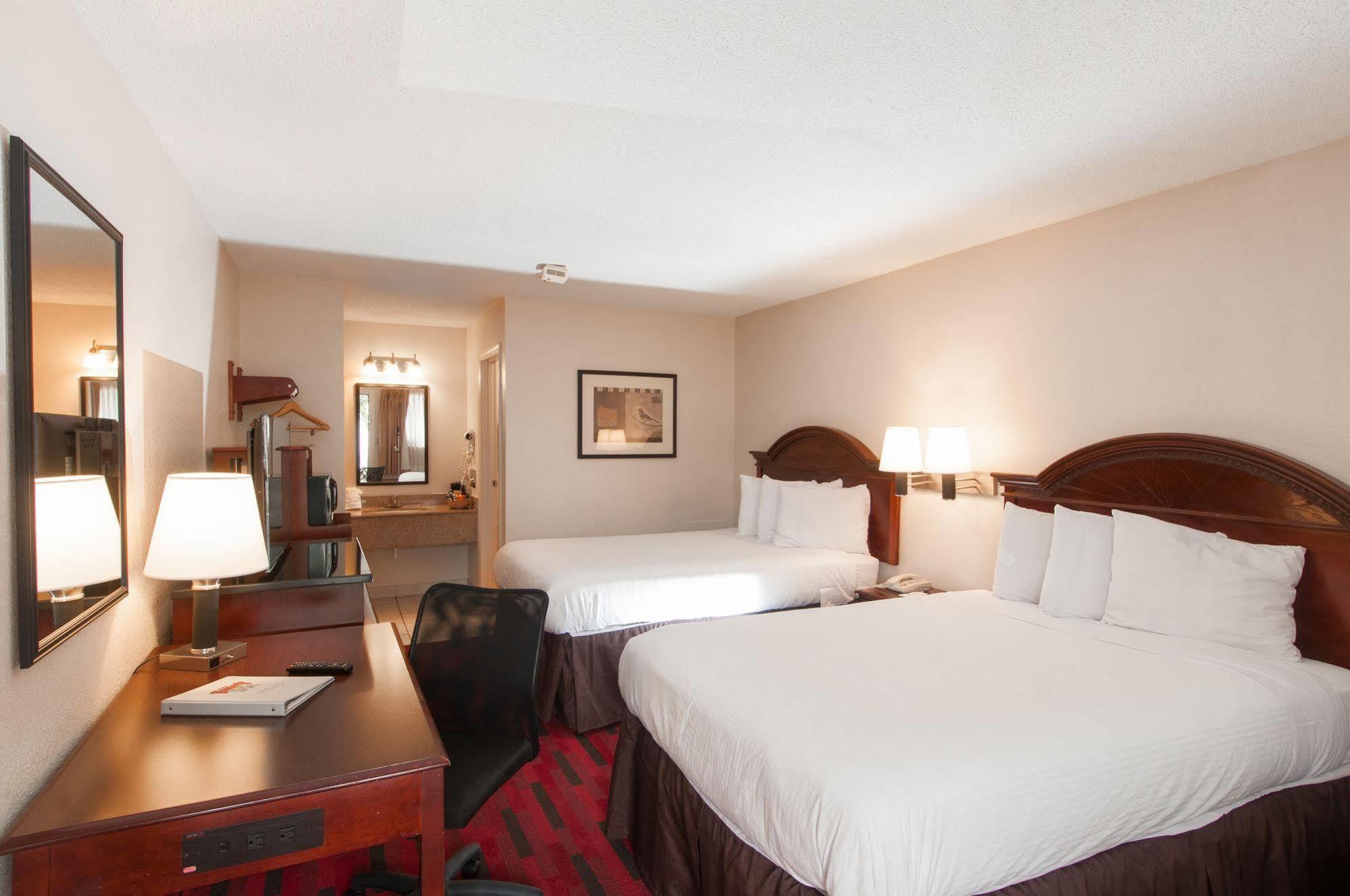 Varsity Inn Osu South Колумбус Екстер'єр фото
